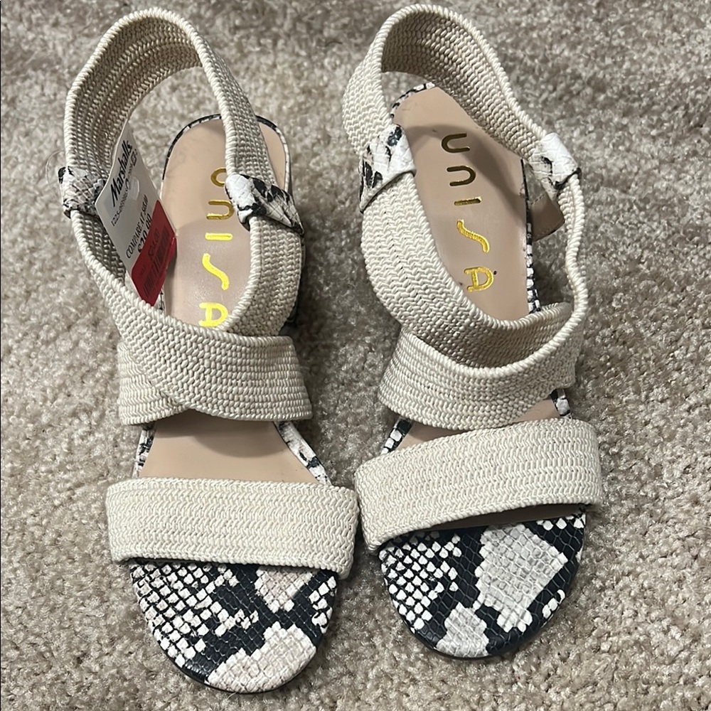 Unisa Women's Cream and Black Sandals